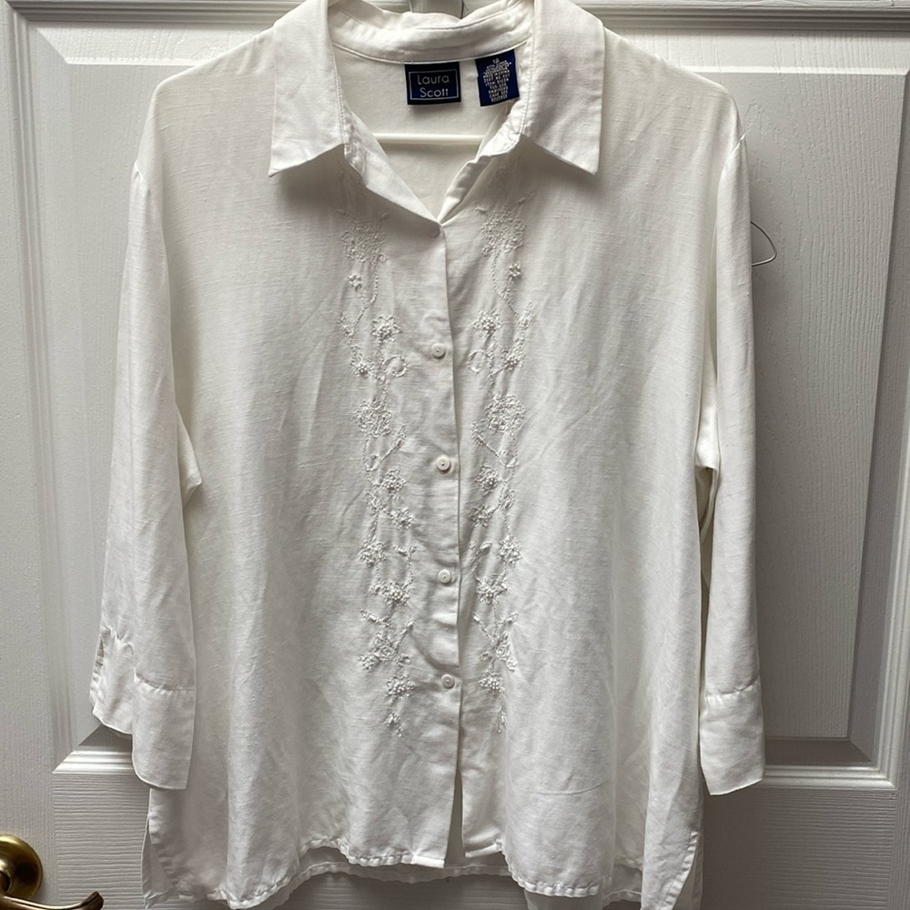 Laura Scott White Button Down Shirt